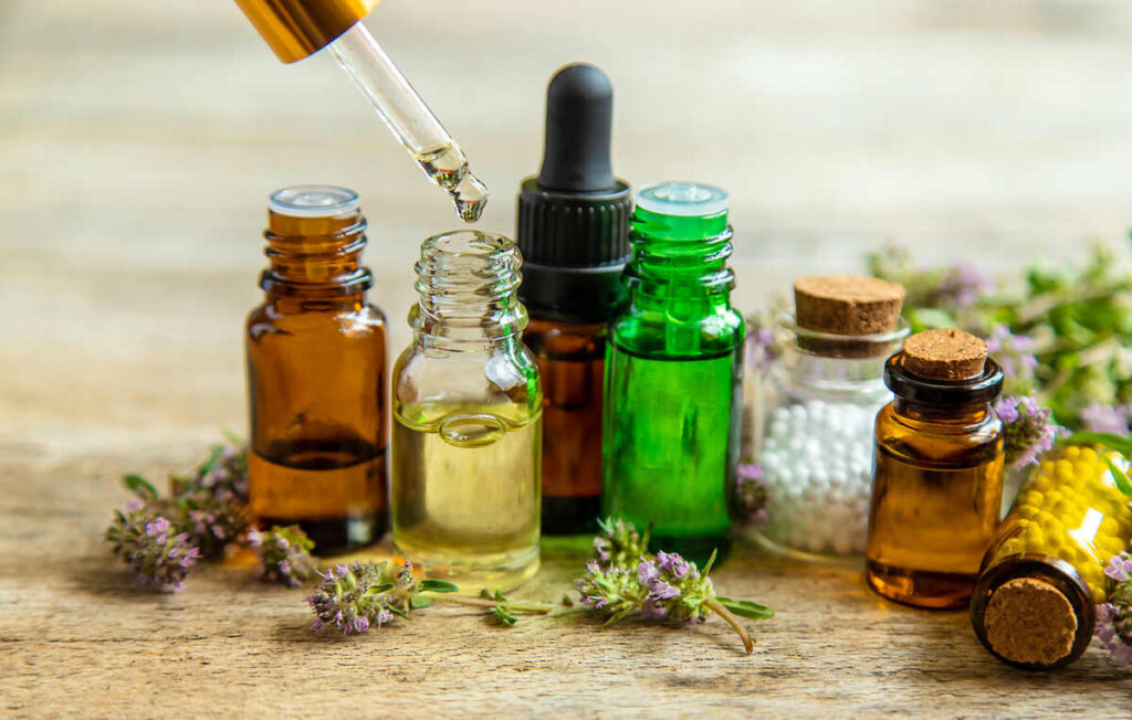 essential-oil-of-thyme-in-a-bottle-selective-focu-2022-10-28-21-38-52-utc